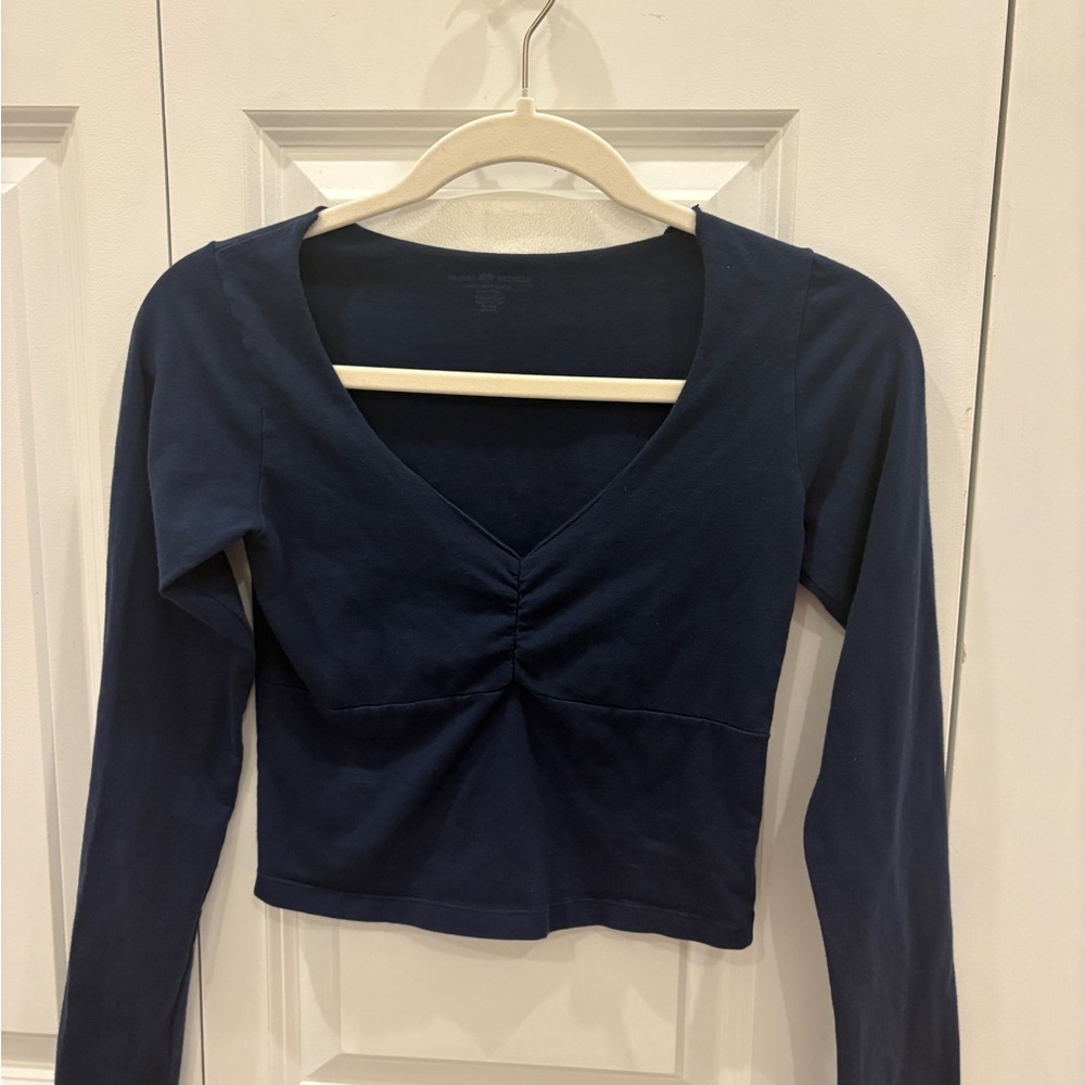 Brandy Melville Black Long Sleeve Crop top